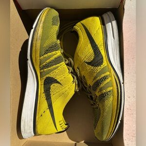 Nike Flyknit Trainer Racer sz 10